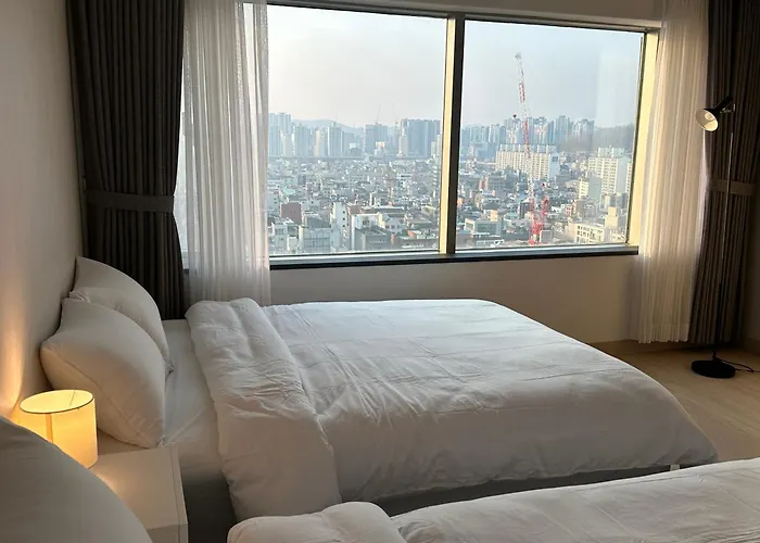 Hongdae Paradise Cityview Apartment Seoul